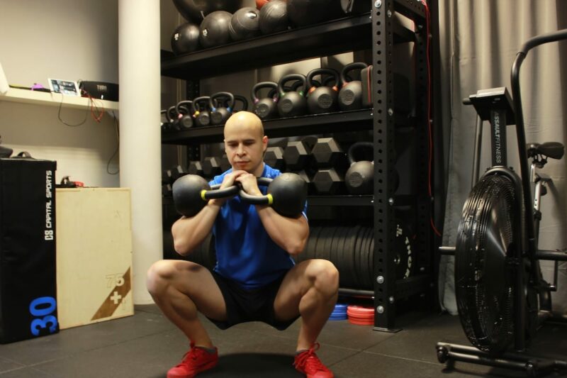 przysiady z obciążeniem